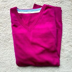 Stenströms magenta/light blue vee neck pullover sweater.